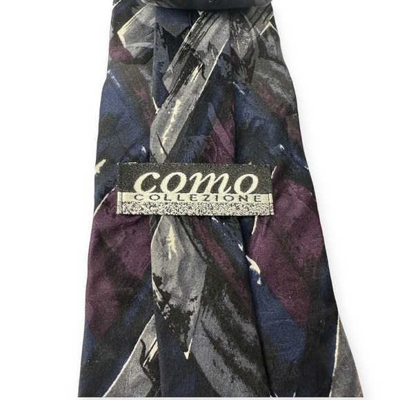 Como Collezion Geometric Theme 100% Silk Tie - Picture 5 of 5